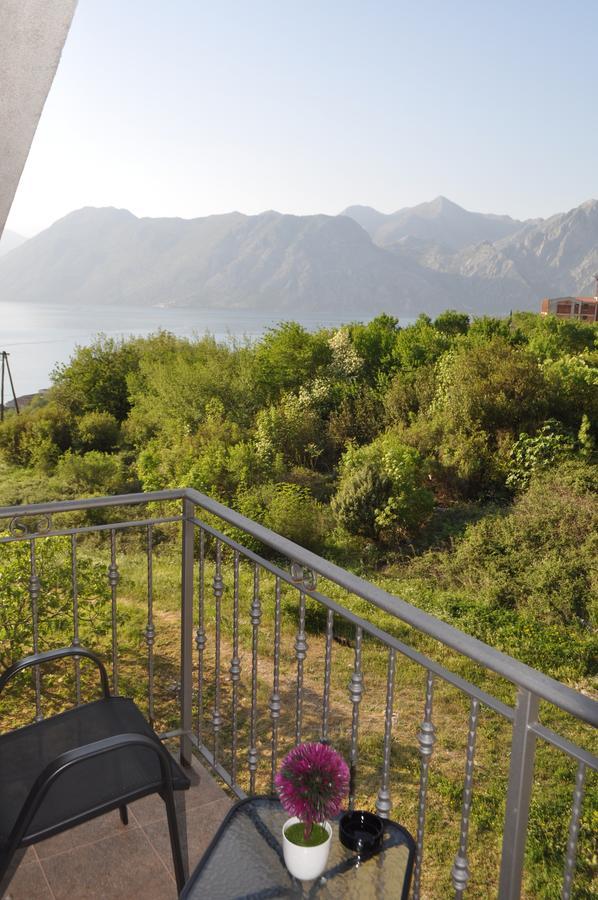 Maritimo Apartment Kotor