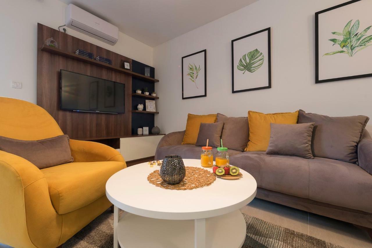 Maritimo Apartment Kotor