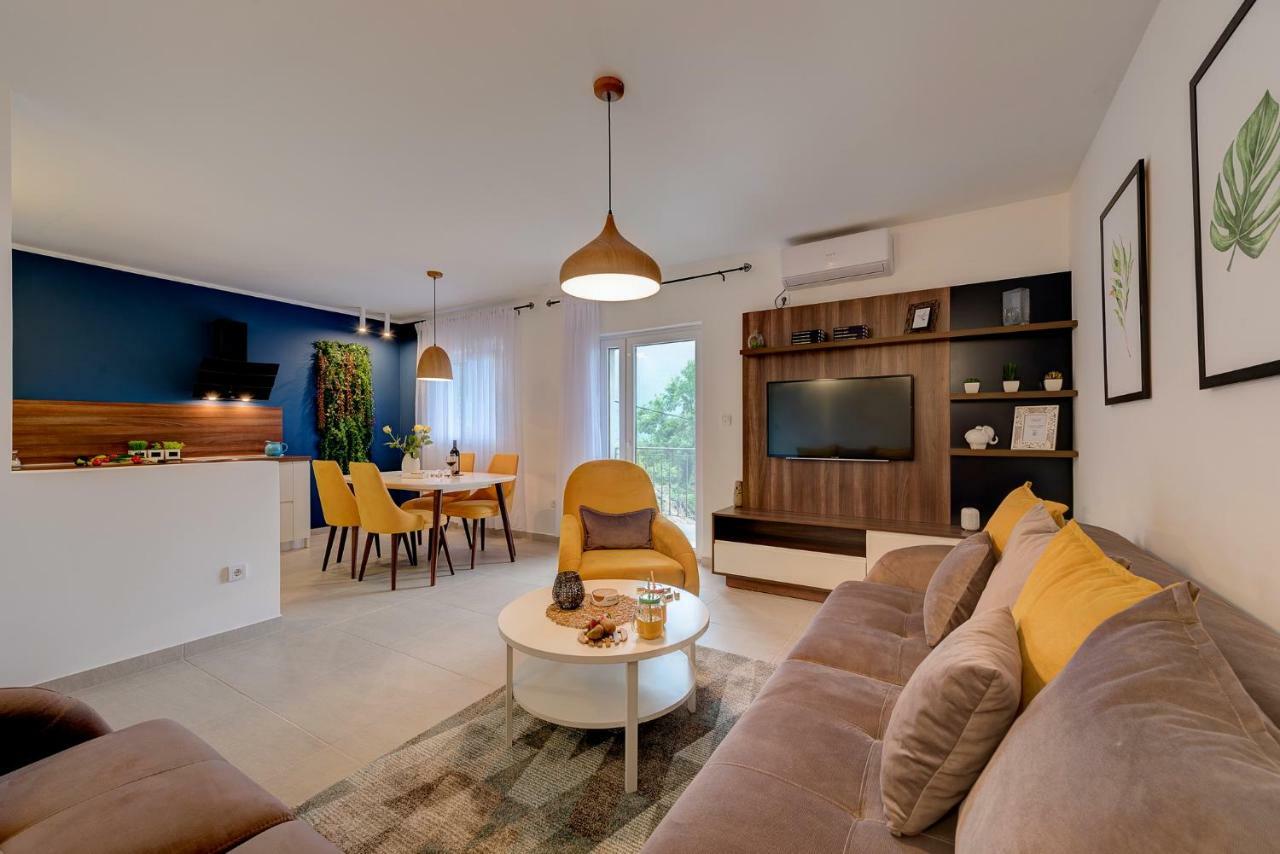 Maritimo Apartment *